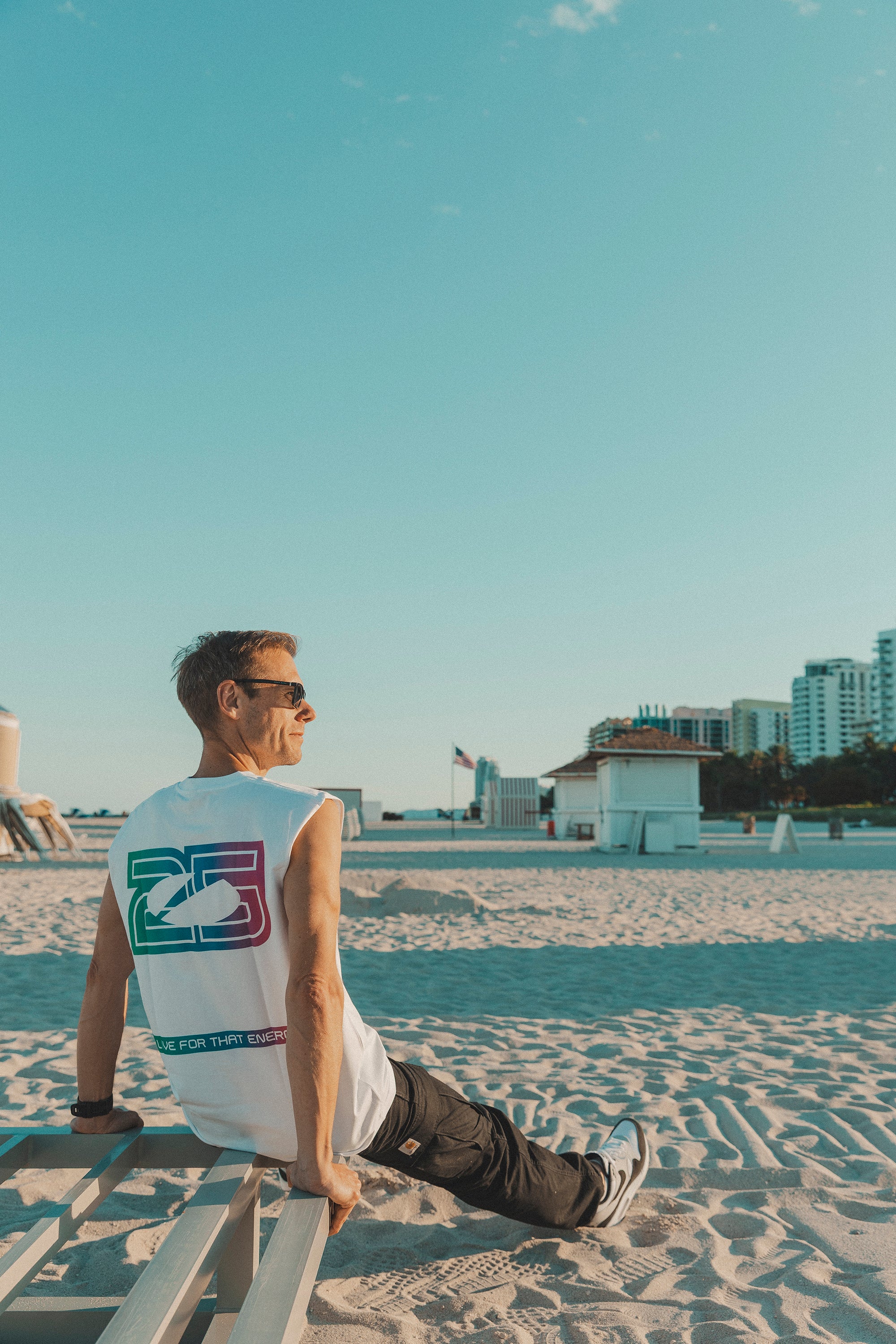 25 Years Celebration T-Shirt – I Live For That Energy