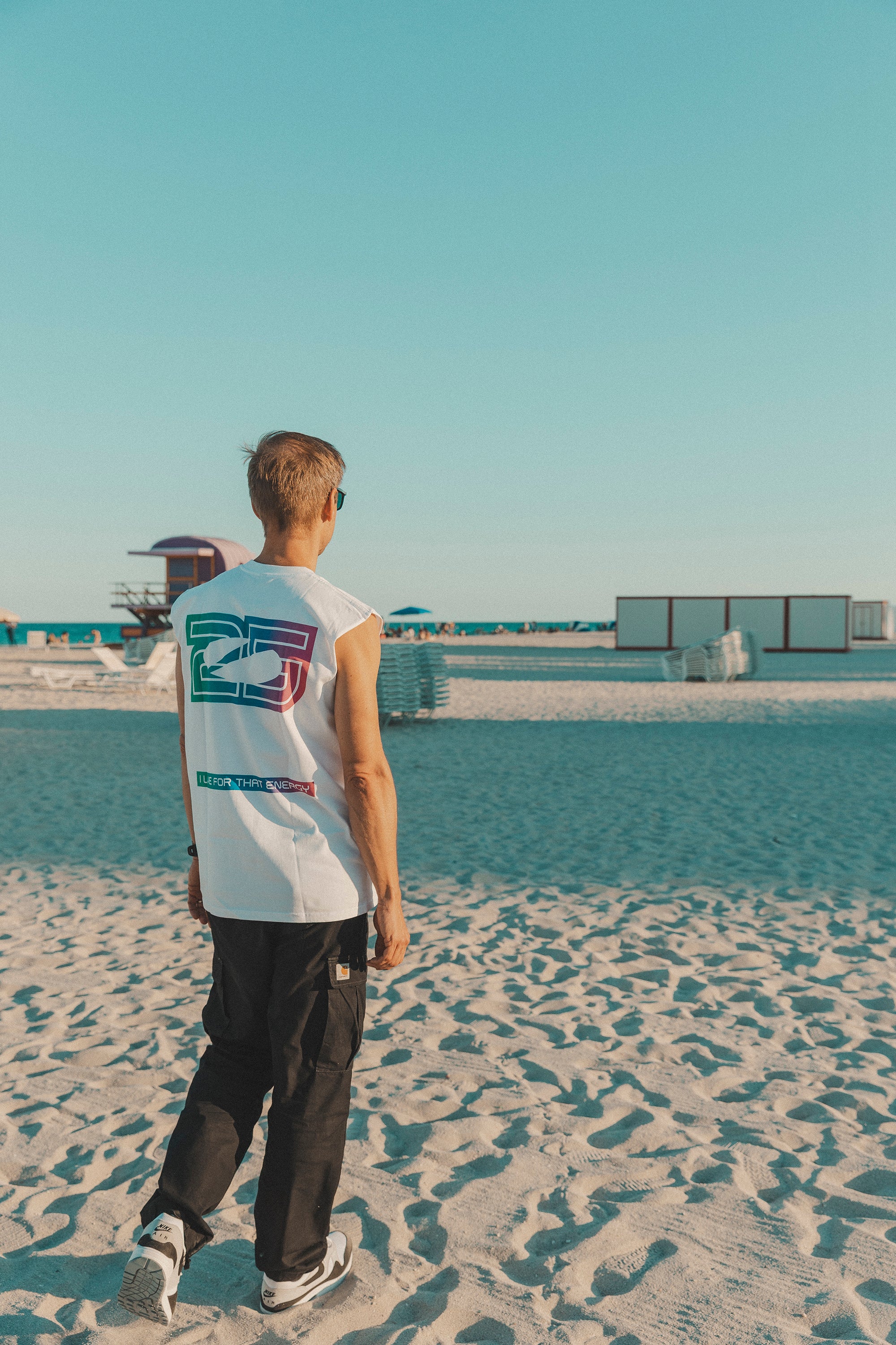 25 Years Celebration T-Shirt – I Live For That Energy